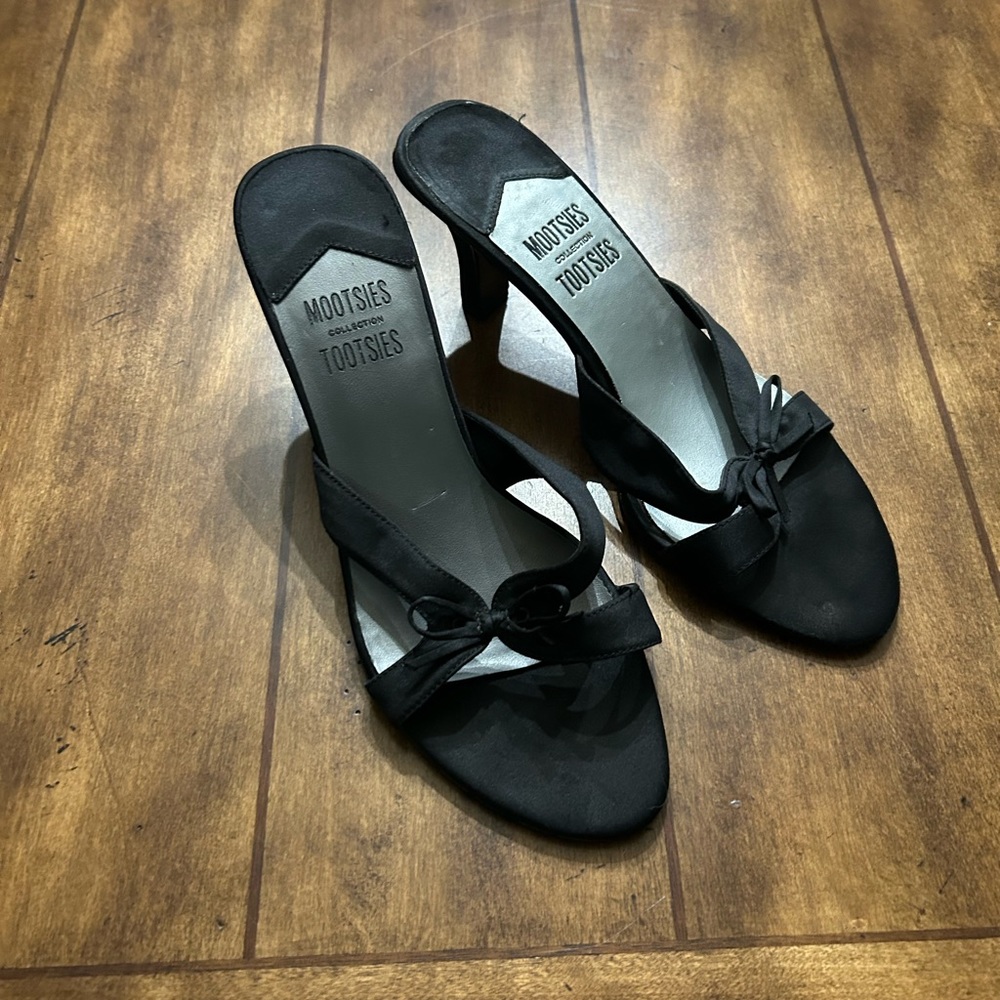 Women’s Mooties Tooties Black Pump Dress Sandals Size 9